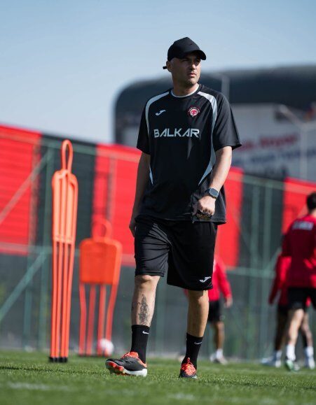 Süper Lig'in 9'uncu haftasında deplasmanda Göztepe ile karşılaşacak olan Arca