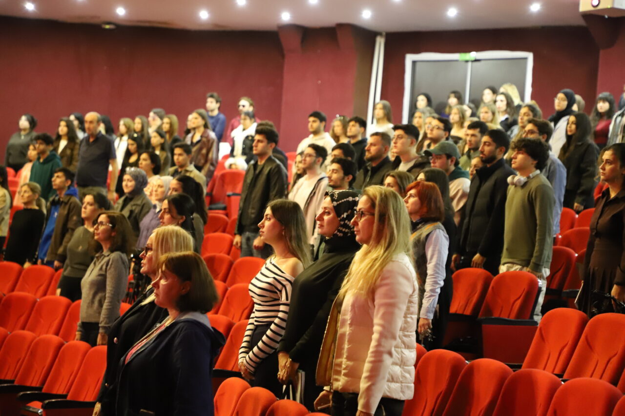 İstanbul Arel Üniversitesi’nde düzenlenen uluslararası kongrede yapay zekanın geleceği masaya