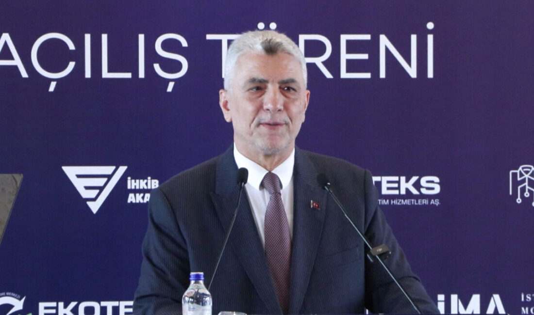 Ticaret Bakanı Ömer Bolat, tekstil ve hazır giyim sektöründe son