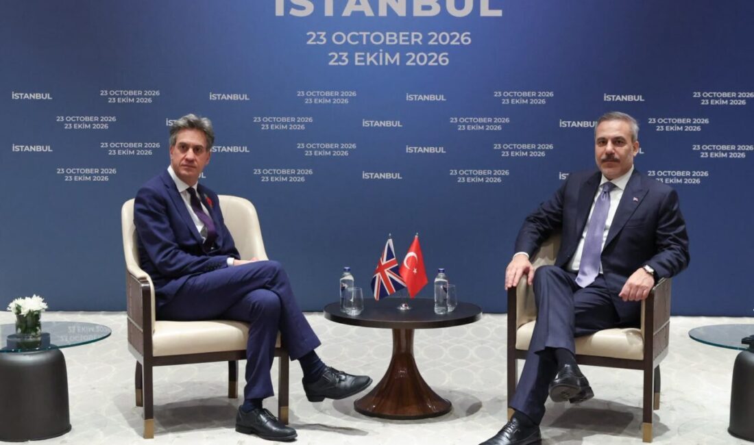 Dışişleri Bakanı Hakan Fidan, R4+E3 toplantısı kapsamında Birleşik Krallık Dışişleri