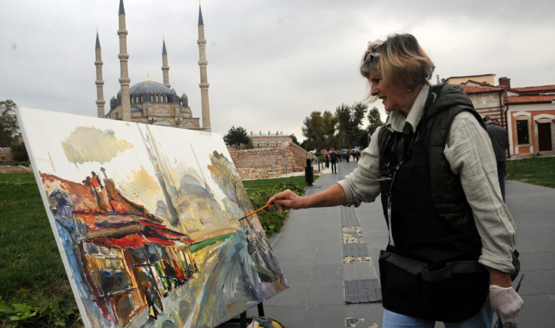 Edirne'de düzenlenen Uluslararası Balkan Ressamları Sanat Buluşması kapsamında 24 sanatçı,
