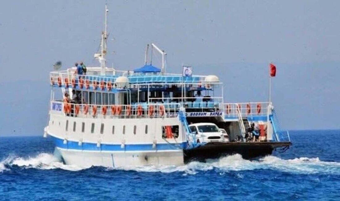 Muğla’nın Bodrum ilçesinde etkili olan şiddetli rüzgar ve olumsuz hava