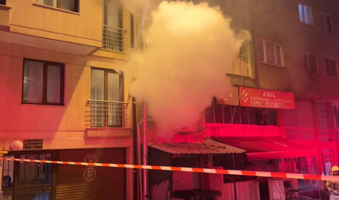 Bursa'nın Nilüfer ilçesinde bir kıraathanede çıkan yangın, itfaiye ekiplerinin müdahalesiyle