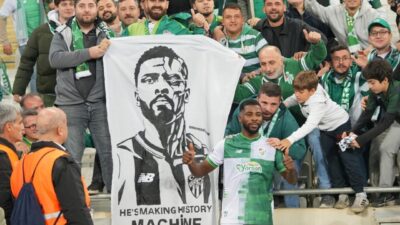 Bursaspor’un Nijeryalı golcüsü Kelechi Iheanacho, Pendikspor maçında da fileleri havalandırarak