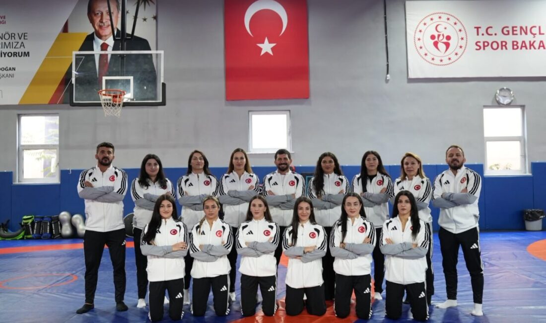 Kazakistan'ın başkenti Astana'da düzenlenecek Büyükler Dünya Güreş Şampiyonası'nda Türkiye'yi temsil