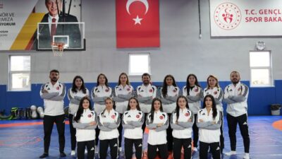 Kazakistan'ın başkenti Astana'da düzenlenecek Büyükler Dünya Güreş Şampiyonası'nda Türkiye'yi temsil