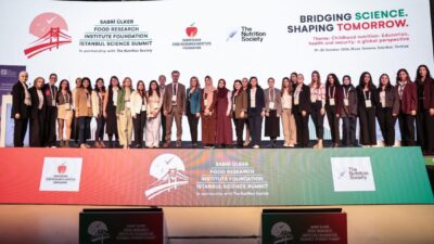 İstanbul Science Summit 2026'da bir araya gelen uluslararası uzmanlar, çocuklarda