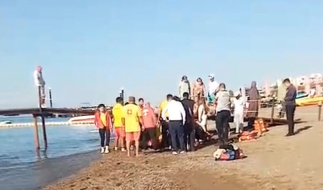 Antalya'nın Serik ilçesinde denize giren 77 yaşındaki Rus turist, fenalaşarak