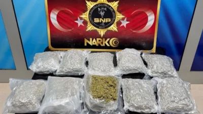 Siirt’te emniyet güçlerinin şüphe üzerine durdurduğu bir araçta yapılan aramada