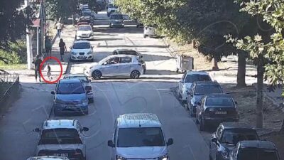 Eskişehir’de yolun karşısına geçmeye çalışan 3 yaşındaki Elif Mavi Avli’ye