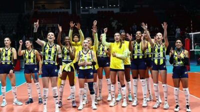 Voleybol Sultanlar Ligi 5'inci hafta mücadelesinde Fenerbahçe Medicana, sahasında konuk