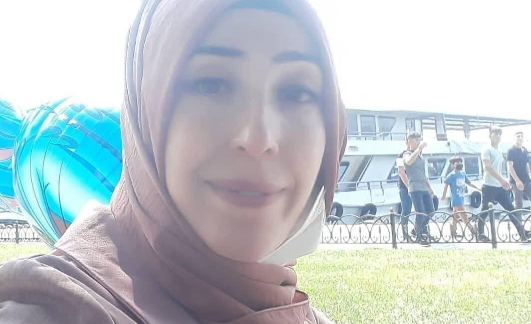 Gaziosmanpaşa'da kontrolden çıkan minibüsün kaldırıma çıkması sonucu iki çocuğunu son