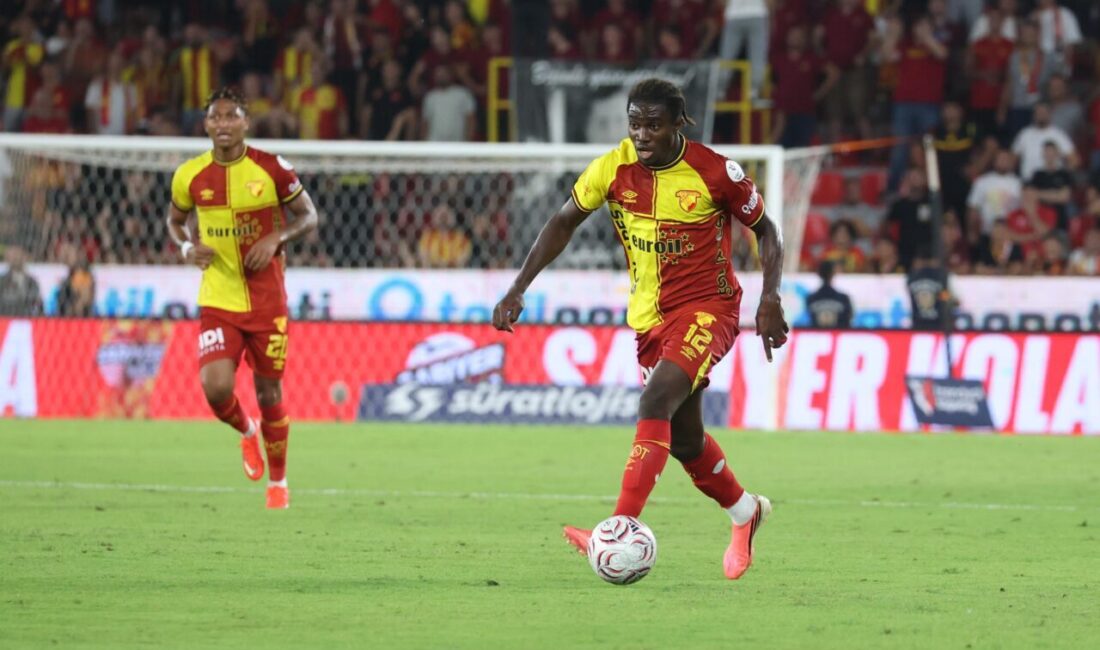 Trendyol Süper Lig'de yükselişe geçen Göztepe'de, sol bek pozisyonunda görev