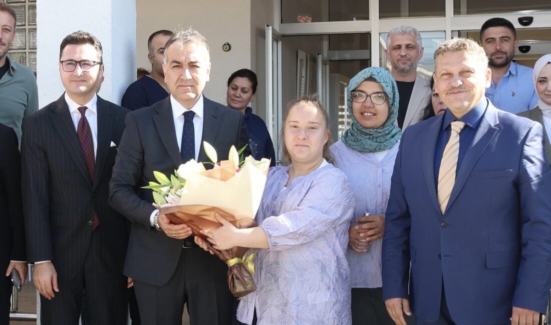 Karabük Valisi Oktay Çağatay, il genelindeki sosyal hizmet faaliyetlerini denetlemek
