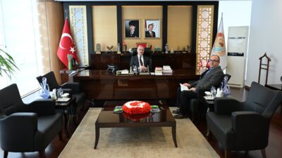 Denizli Valisi Yavuz Selim Köşger, Pamukkale Üniversitesi bünyesinde akademik çalışmalarını