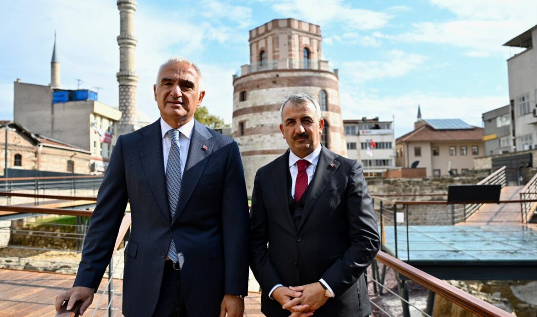 Edirne Valisi Yunus Sezer, Kültür ve Turizm Bakanı Mehmet Nuri