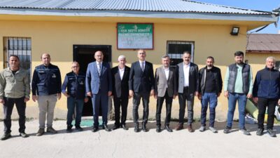 Ağrı Valisi Önder Bozkurt, kent genelinde sürdürdüğü köy ziyaretlerine devam