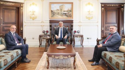 Adana Valisi Mustafa Yavuz, görevlerine yeni başlayan İl Müftüsü Lütfü