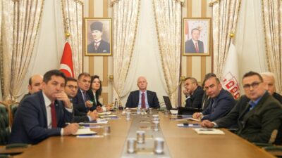 İstanbul Valisi Davut Gül, şehir genelinde süren eğitim yatırımlarının hız
