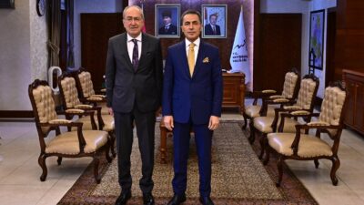 Nevşehir Valisi Hüseyin Kök, İspanya Fahri Konsolosu Hasan Turasan’ı Valilik