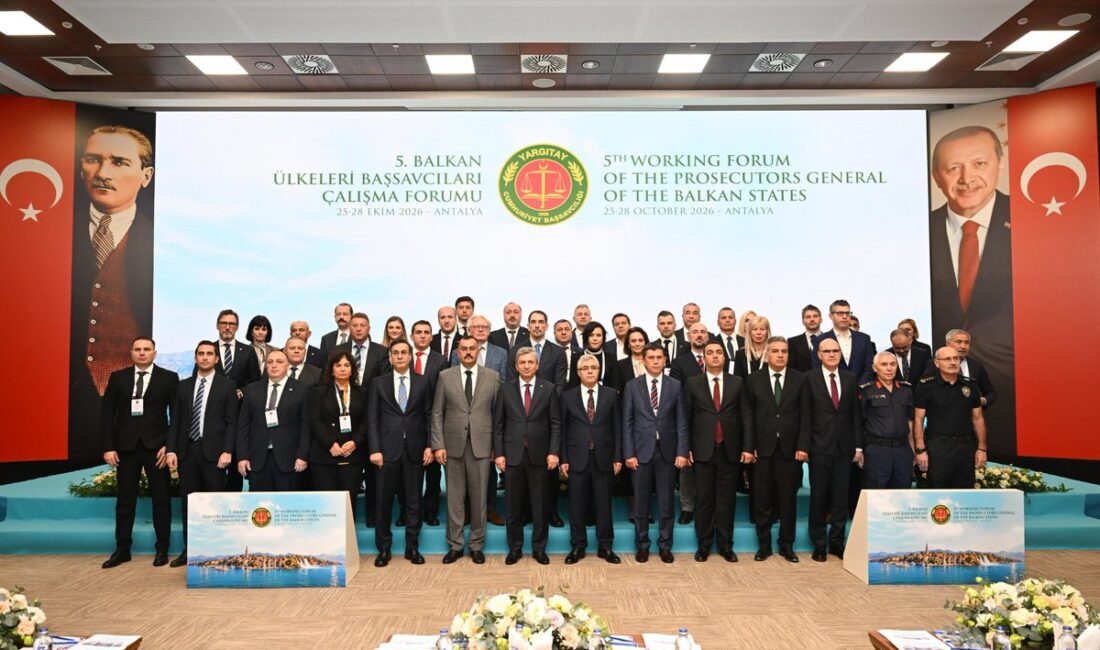 Yargıtay Cumhuriyet Başsavcısı Muhsin Şentürk’ün ev sahipliğinde Antalya’da düzenlenen 5.