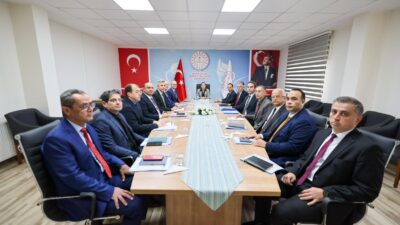 Burdur Valisi Tülay Baydar Bilgihan, kentteki kamu kurumlarına yönelik gerçekleştirdiği