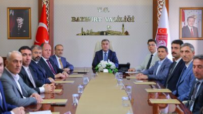 Bayburt Valisi Mustafa Eldivan, kentteki istihdam olanaklarını ve mesleki eğitim