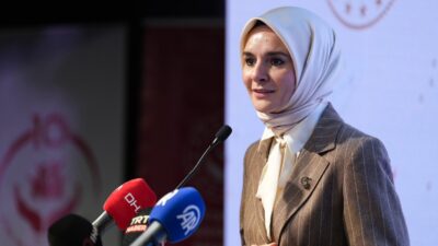 Aile ve Sosyal Hizmetler Bakanlığı, koruyucu aile sisteminin güçlendirilmesi ve