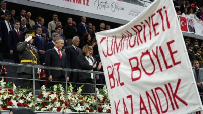 GAZİANTEP / TEKHA Gaziantep’te, Cumhuriyetin ilanının 103. yıl dönümü dolayısıyla