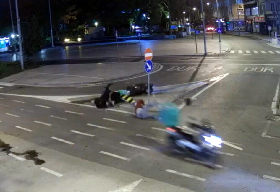 Tekirdağ'ın Çorlu ilçesinde iki motosikletin karıştığı trafik kazasında 3 kişi