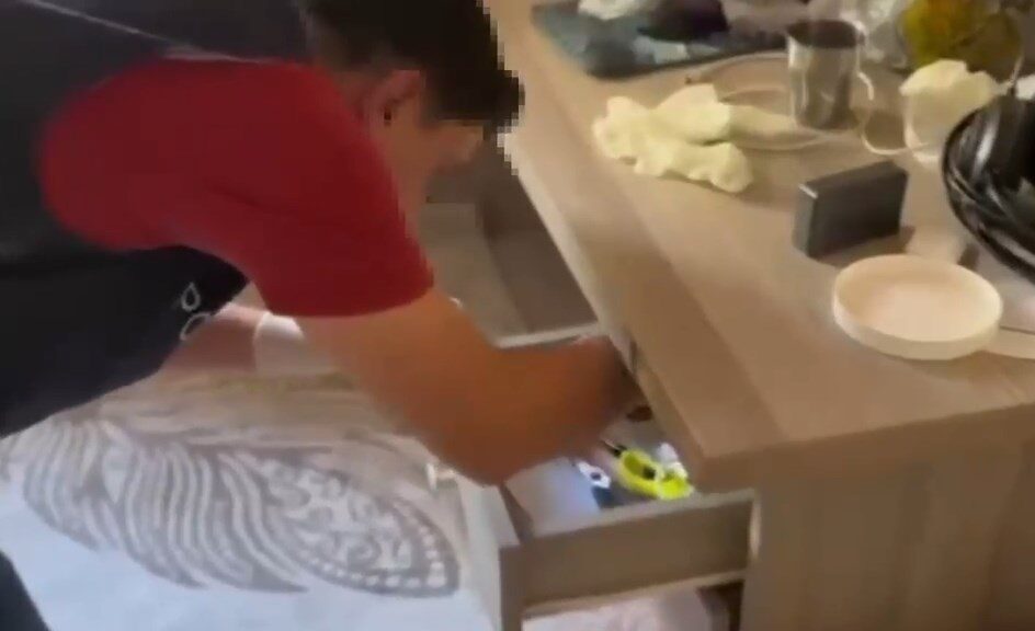 İstanbul’da uyuşturucu ticareti yaptığı belirlenen bir şüphelinin, Kartal’da "zula" olarak