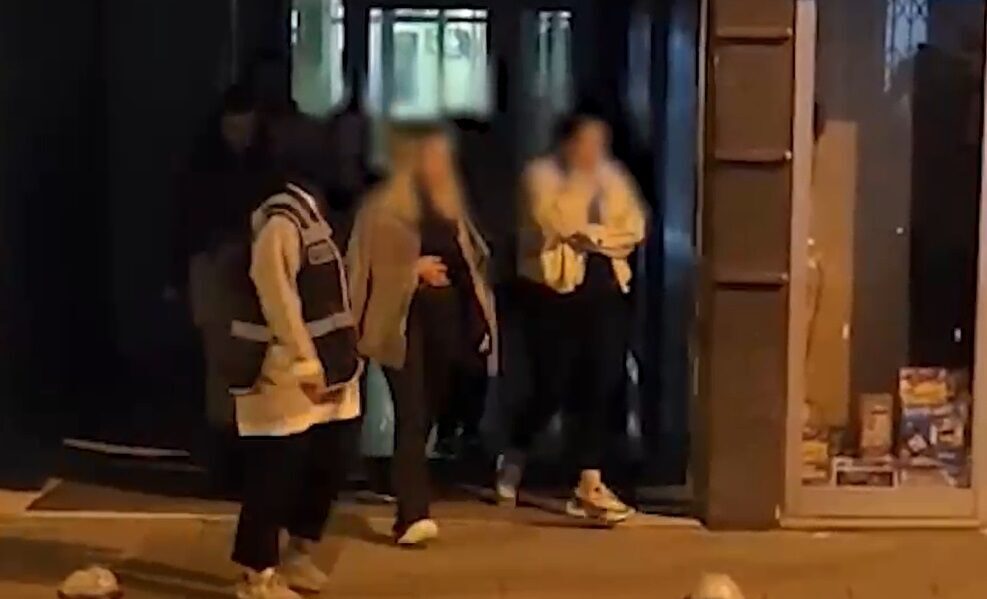 Kayseri'de masaj salonu adı altında fuhuş yaptırdığı belirlenen işletmelere düzenlenen