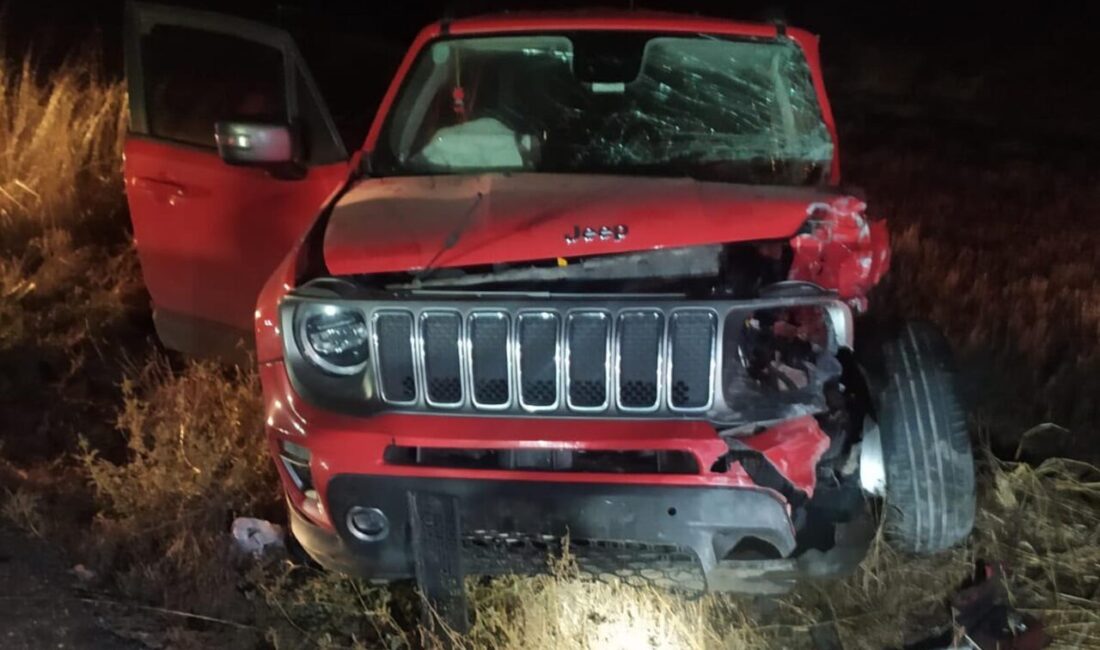 Tekirdağ'ın Şarköy ilçesinde iki otomobilin kafa kafaya çarpışması sonucu meydana