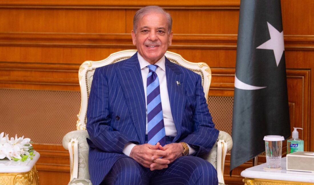 Pakistan Başbakanı Şahbaz Şerif, Türkiye Cumhuriyeti'nin kuruluş yıl dönümü dolayısıyla