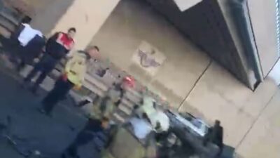 Ankara'nın Polatlı ilçesinde kontrolden çıkarak refüje çarpan otomobil takla atıp