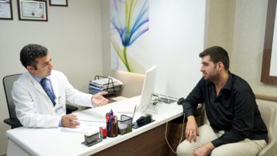 Üniversite yıllarında aldığı kilolar nedeniyle hareket kabiliyetini kaybeden 30 yaşındaki