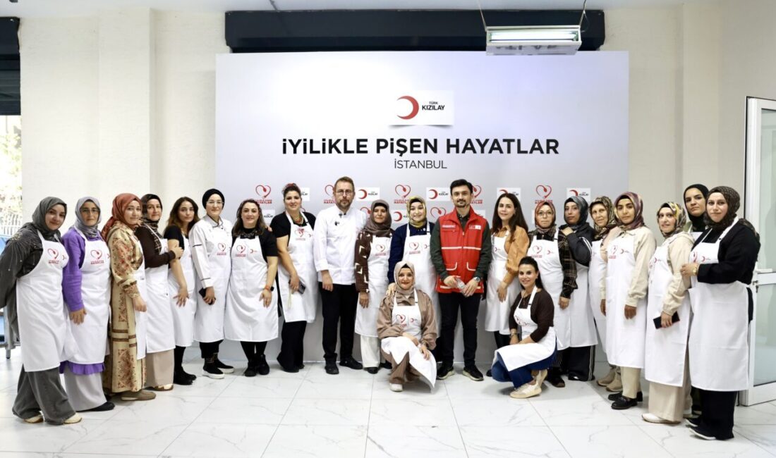 Türk Kızılay’ın yürüttüğü İyilikle Pişen Hayatlar projesi kapsamında Diyarbakırlı kadınlar,