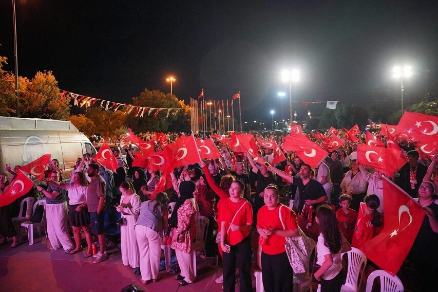 Tuzla Belediyesi, Cumhuriyet’in 103'üncü yıl dönümünü dört güne yayılan konser,