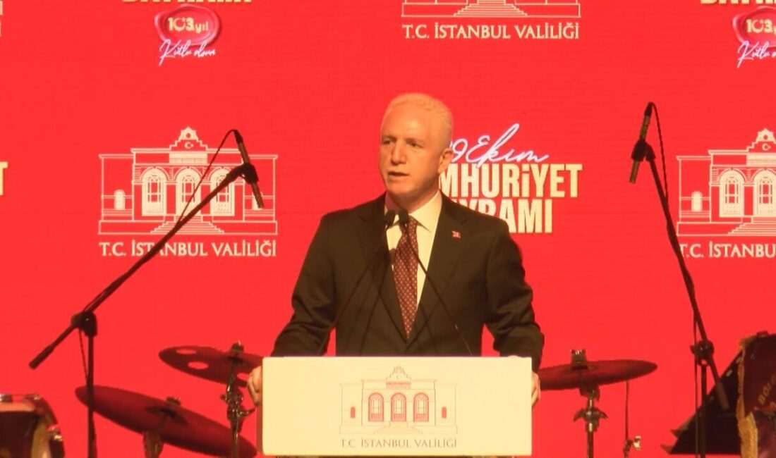 İstanbul Valiliği tarafından 29 Ekim Cumhuriyet Bayramı dolayısıyla düzenlenen resepsiyonda