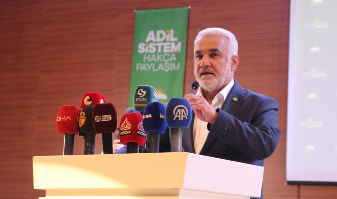 HÜDA PAR Genel Başkanı Zekeriya Yapıcıoğlu, Diyarbakır’da yaptığı açıklamada şiddetin