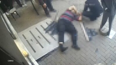 Bursa'da mahsur kalan yavru kediyi kurtarmak için hamle yapan sürücü